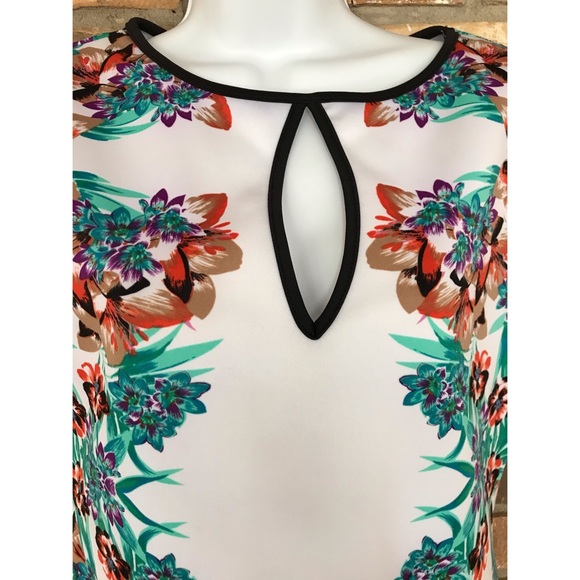 Bisou Bisou Women’s Sleeveless Floral Multicolored Top Size Medium - Picture 5 of 8